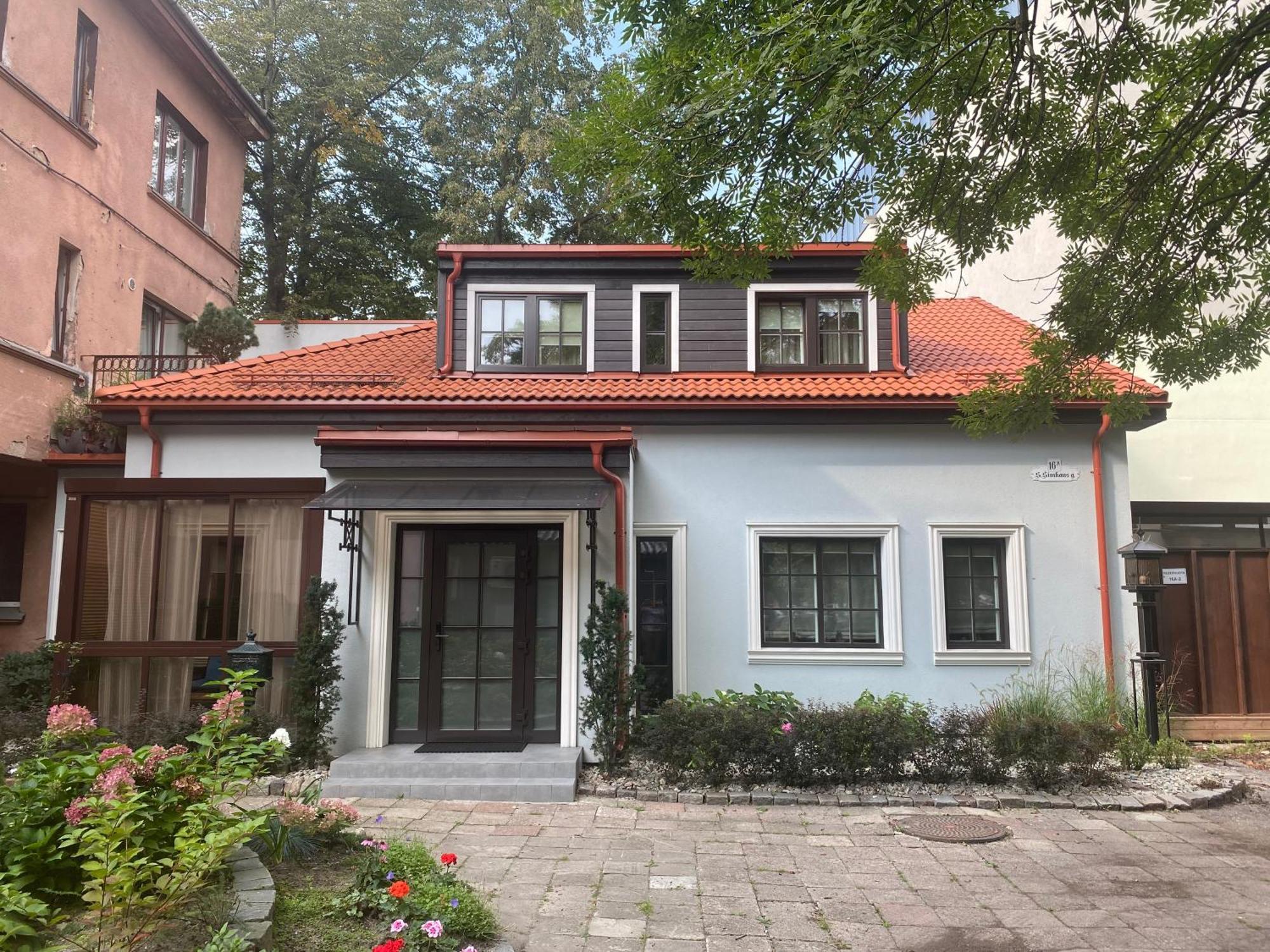 Memel Townhouse Apartamentai Клайпеда Экстерьер фото